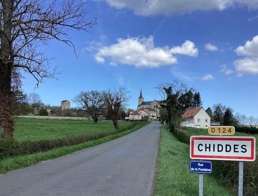 Le Gite De La Fontaine Chiddes Exterior photo